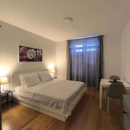 Olga's Sunshine Place * Brela